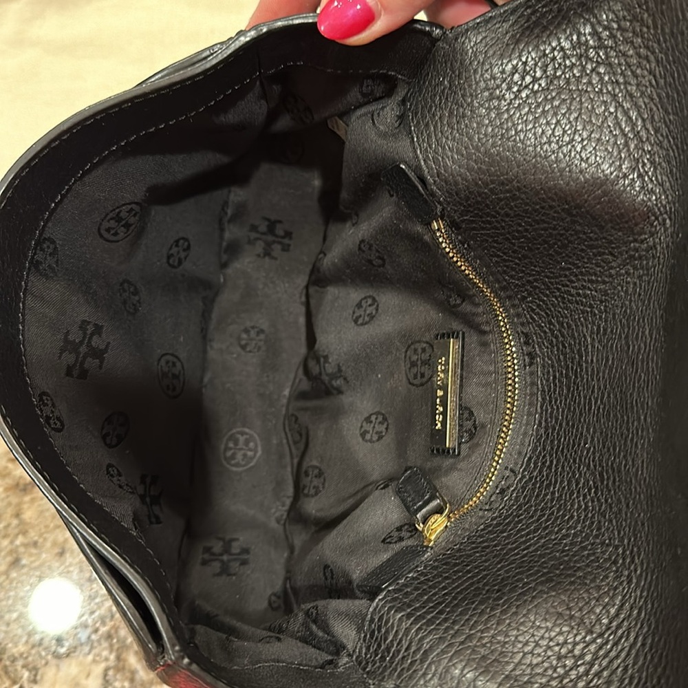 Tory Burch crossbody purse - Picture 4 of 6